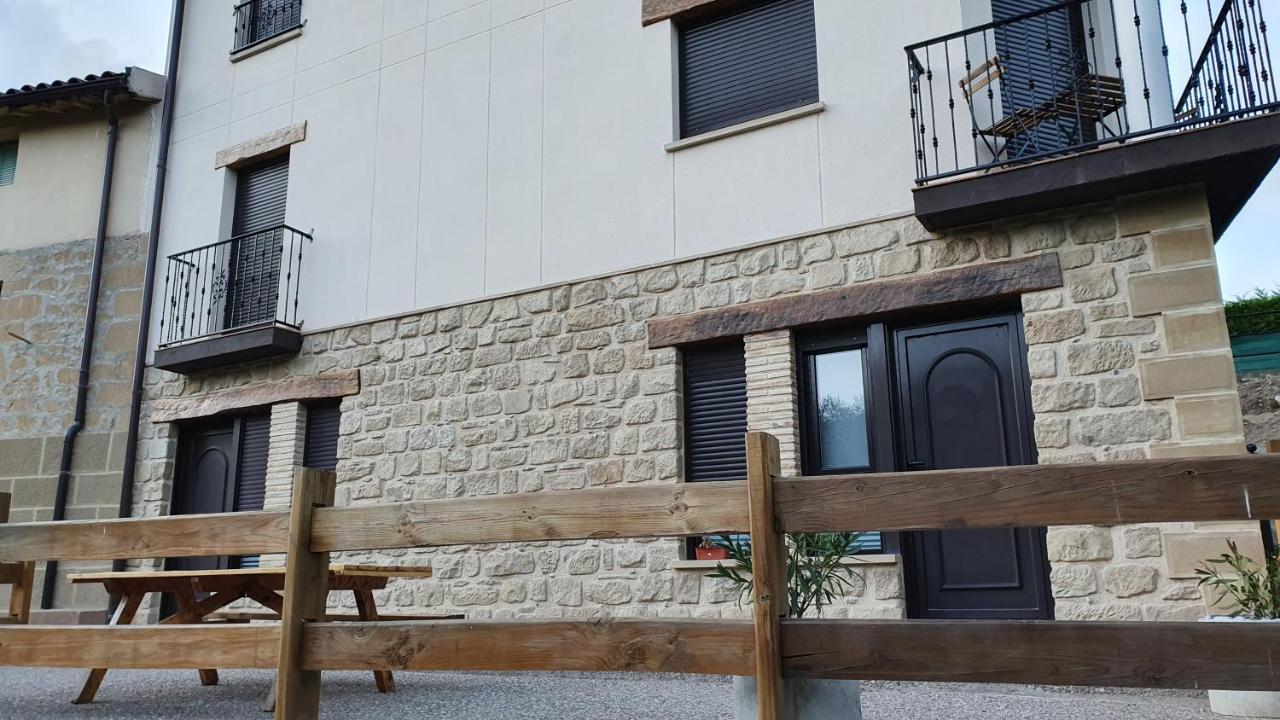 Apartamentos Virgen De Tironcillo Cuzcurrita-Río Tirón المظهر الخارجي الصورة